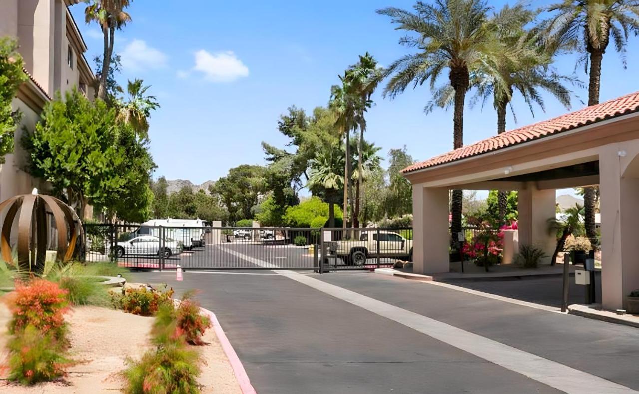 Biltmore Bliss Desert Retreat! Фінікс Екстер'єр фото
